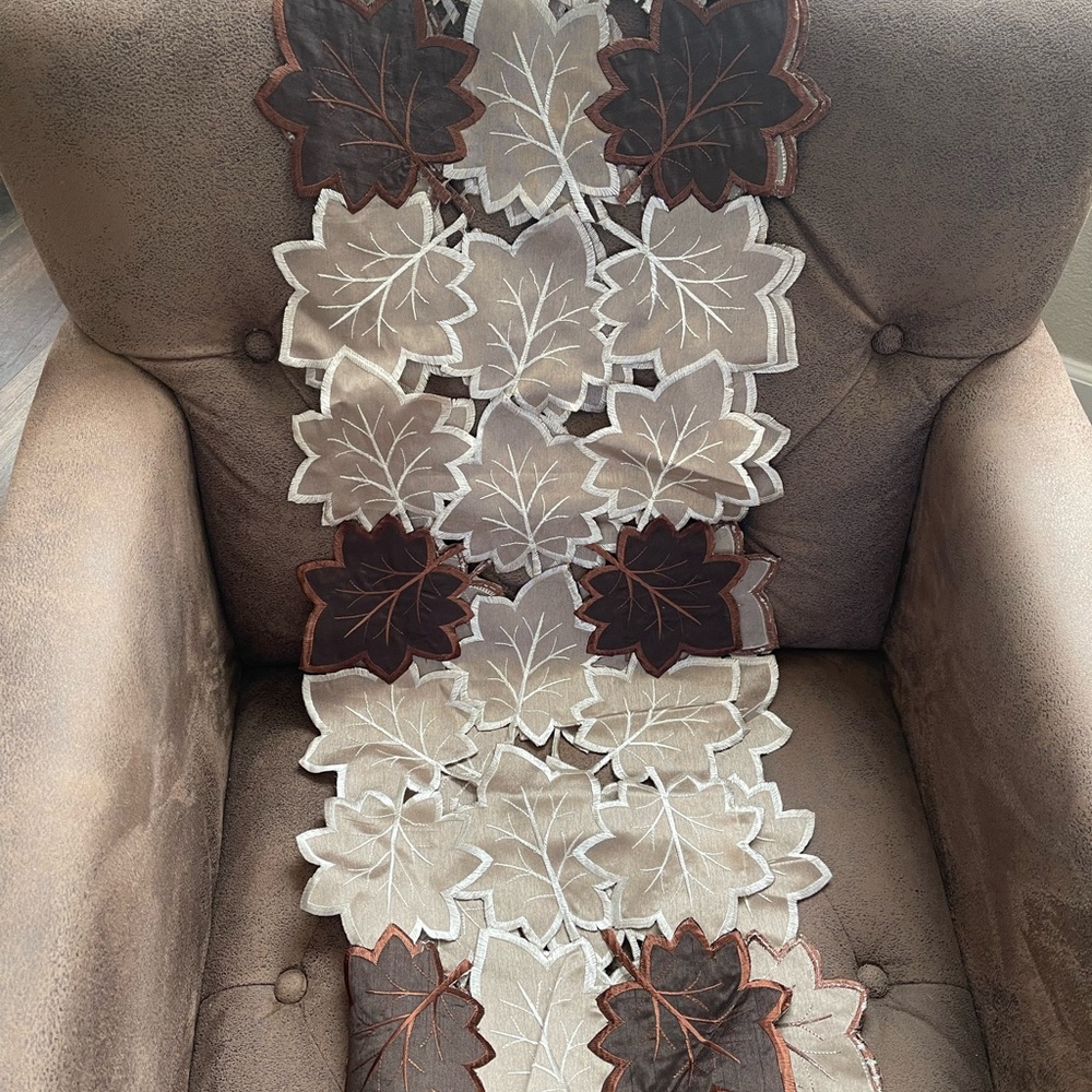 Fall table runner - Picture 5 of 5